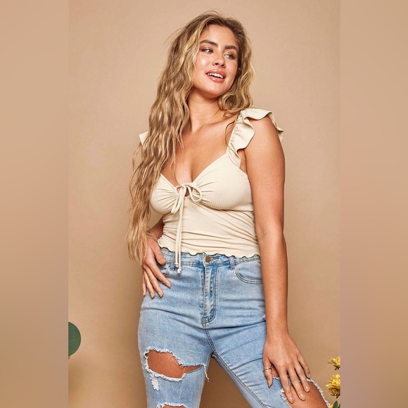 Sweetheart Ruffle Front Tie Crop Blouse - Picture 3 of 13